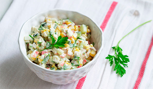 Самые вкусные салаты: классические и быстрые рецепты с фото